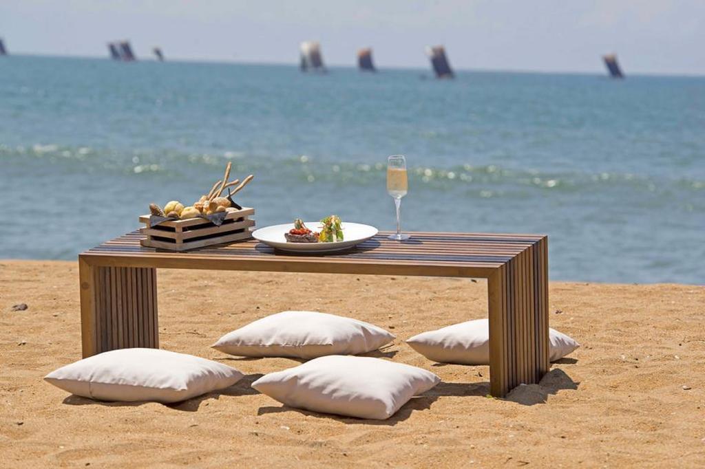 Suriya Resort Wayikkal Exterior photo